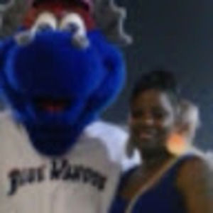 Meet your Posher, Ozella